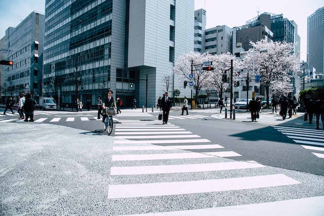 周口为何勤工俭学对在日本的留学生的职业生涯至关重要？